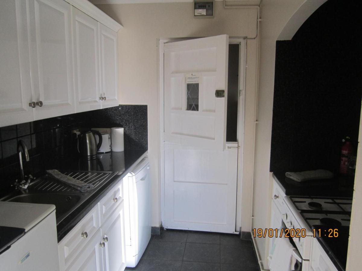 Cwmbach Guest House Нийт Екстериор снимка