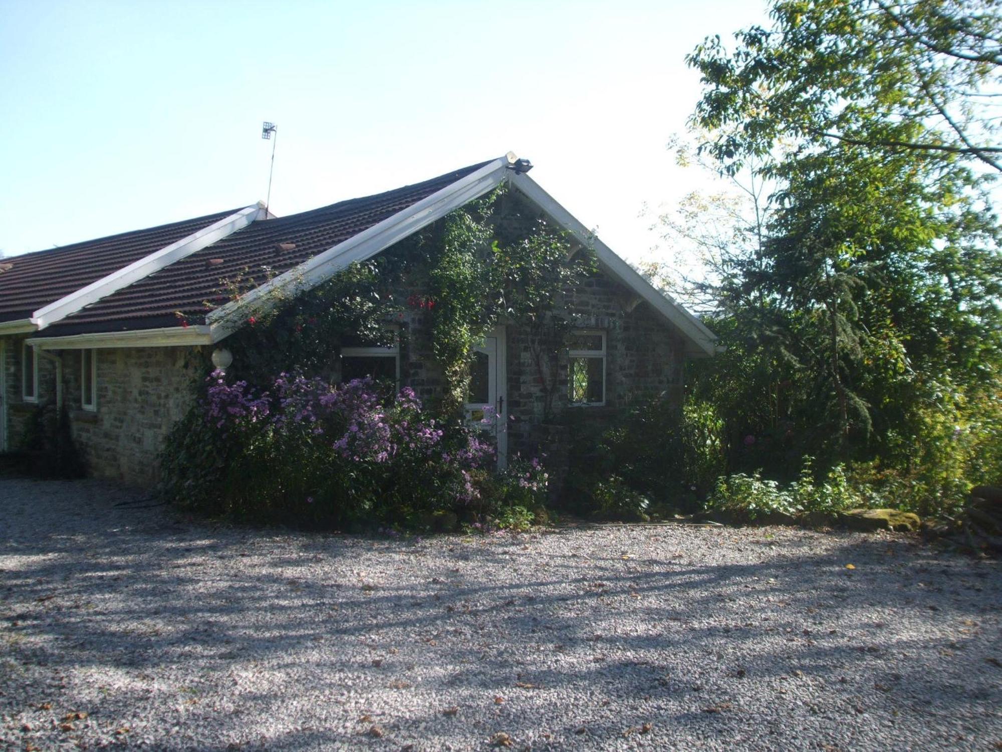 Cwmbach Guest House Нийт Стая снимка