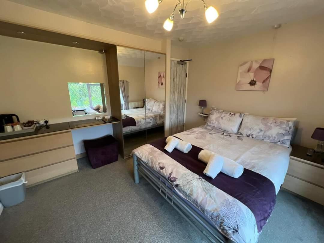 Cwmbach Guest House Нийт Стая снимка